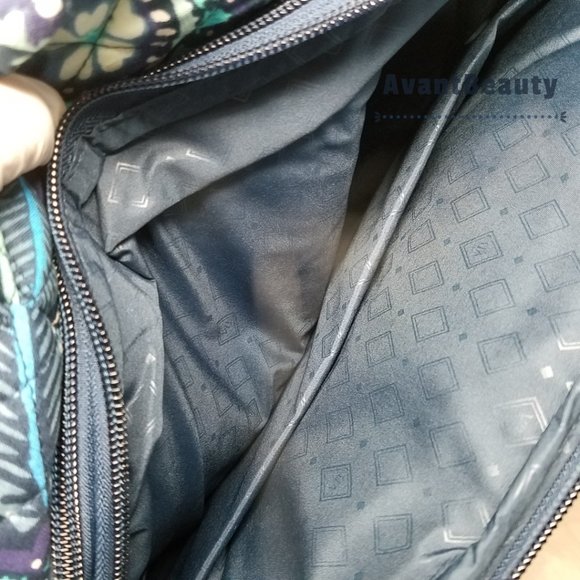 Vera Bradley Essential Expandable LG Quilted Blue Island Medallion Backpack New - Picture 6 of 13